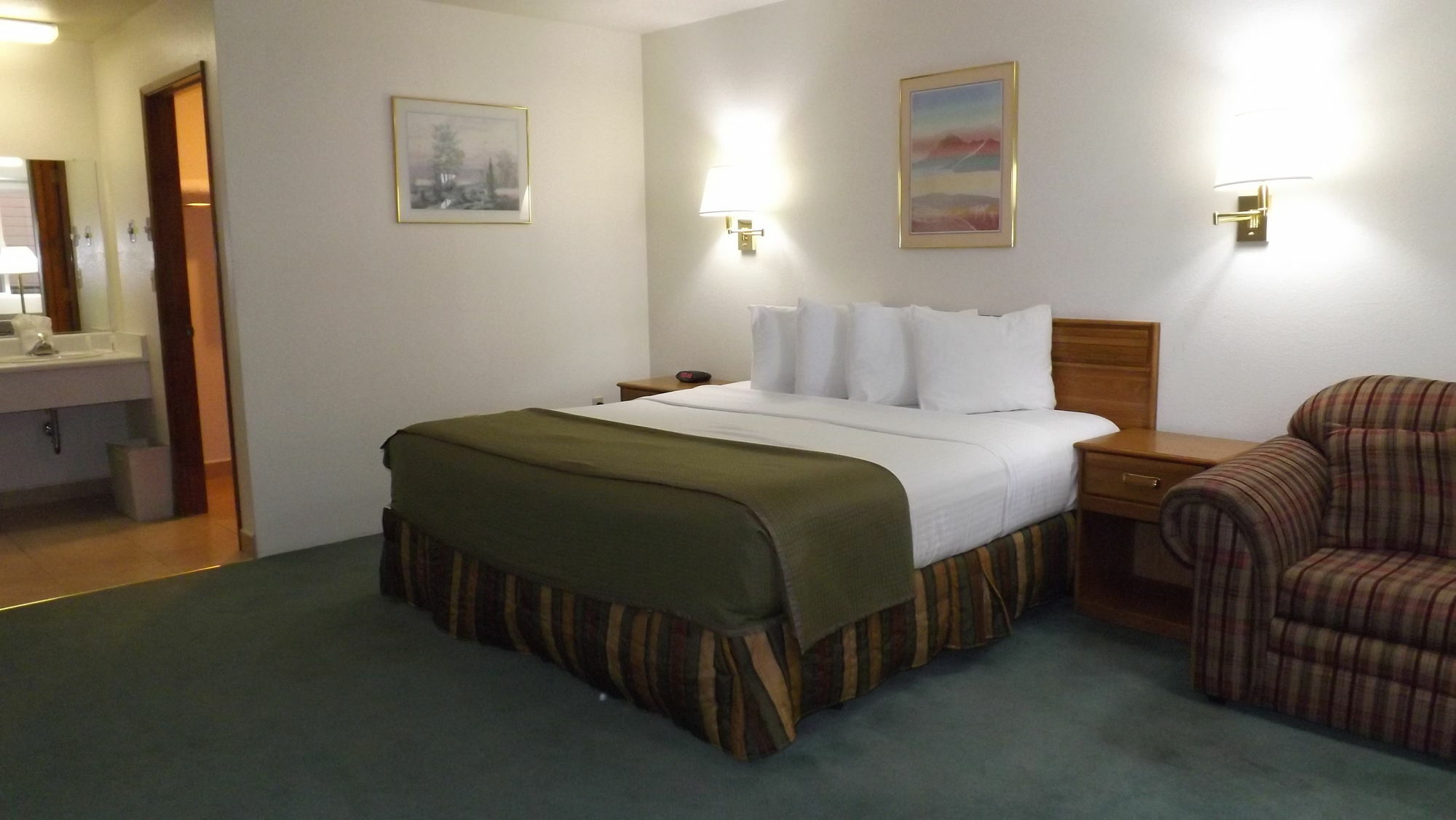 Howard Johnson By Wyndham Roseburg Exterior foto