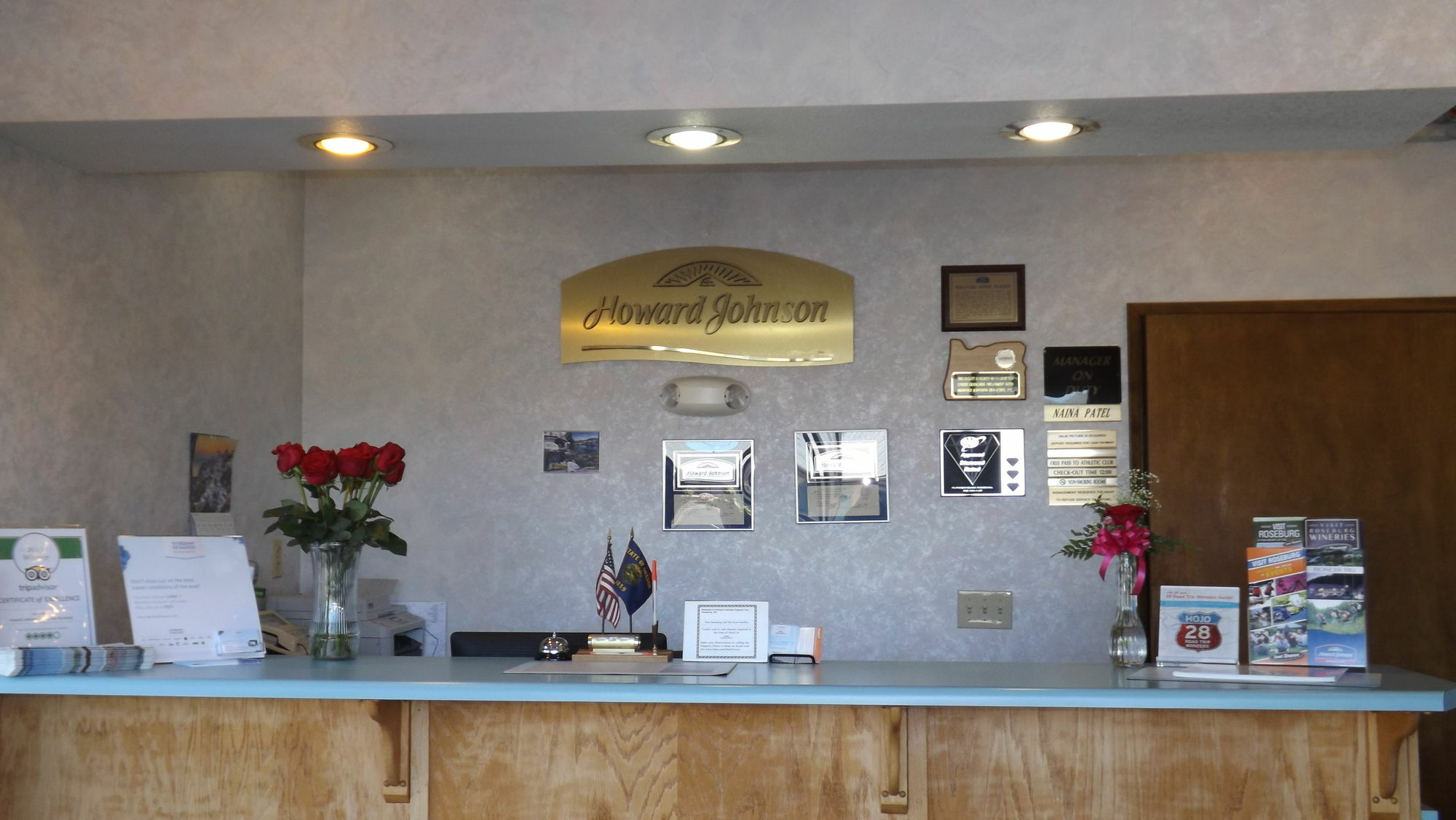 Howard Johnson By Wyndham Roseburg Exterior foto
