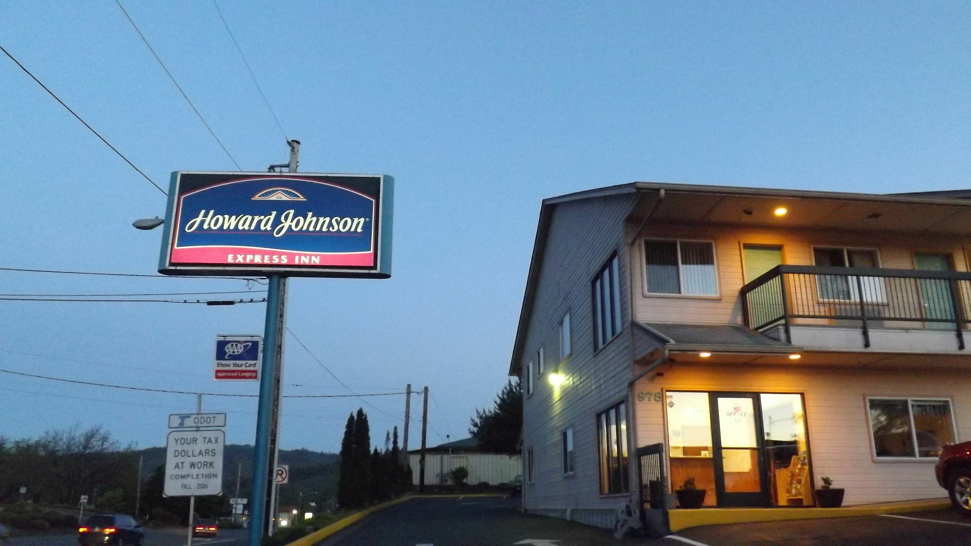 Howard Johnson By Wyndham Roseburg Exterior foto